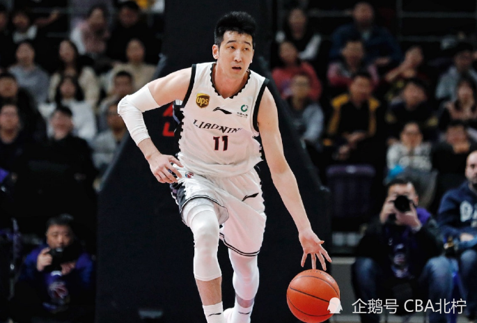 包含今晨皇家马德里备战CBA季后赛,远射贴柱细节曝光,赛场秩序良好,控场能力受关注的词条 包含今晨皇家马德里备战CBA季后赛,远射贴柱细节曝光,赛场秩序良好,控场能力受关注的词条